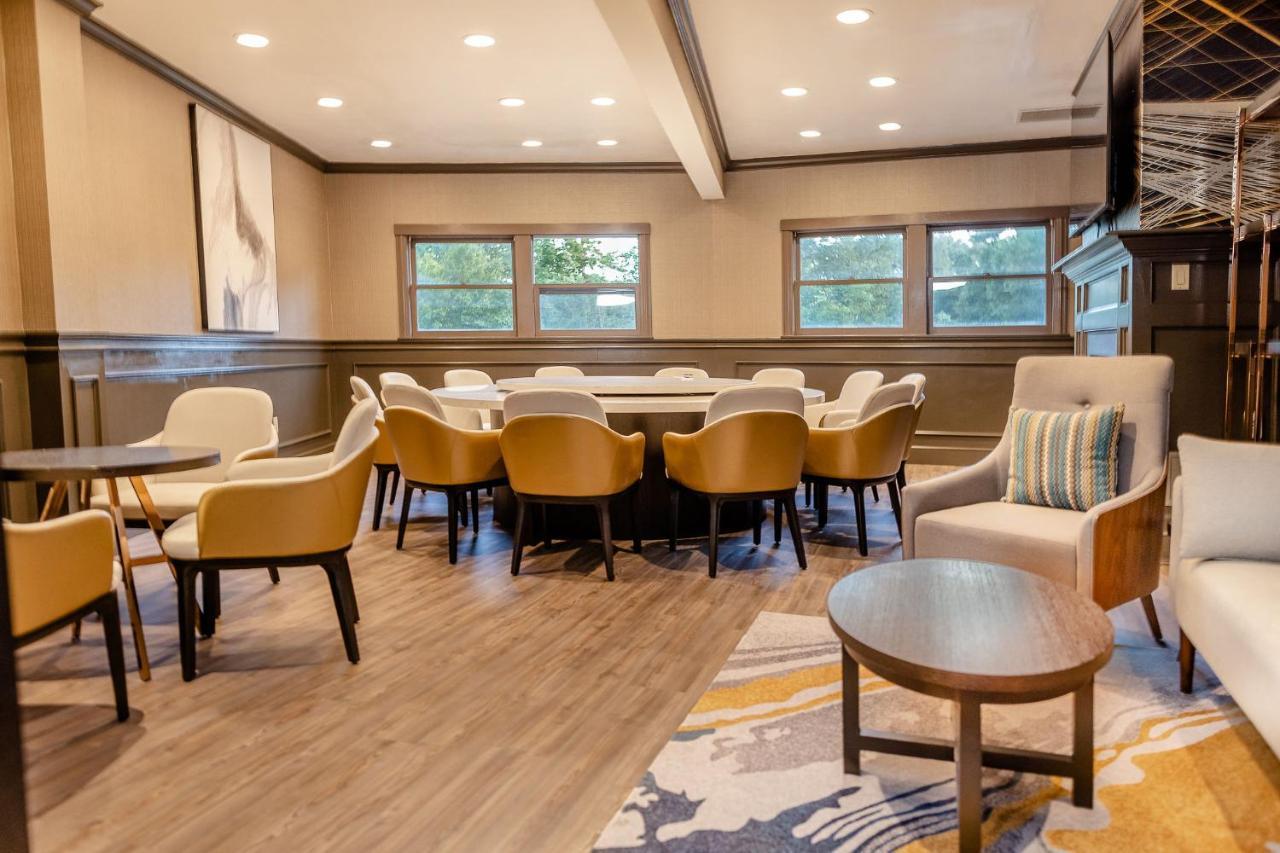 Chateau Merrimack Hotel & Spa Tyngsboro Luaran gambar