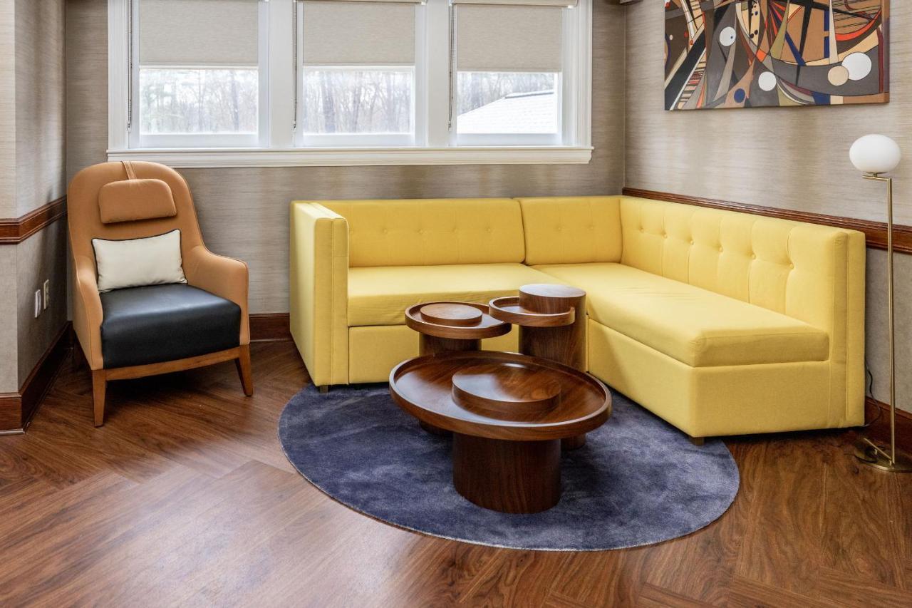 Chateau Merrimack Hotel & Spa Tyngsboro Luaran gambar